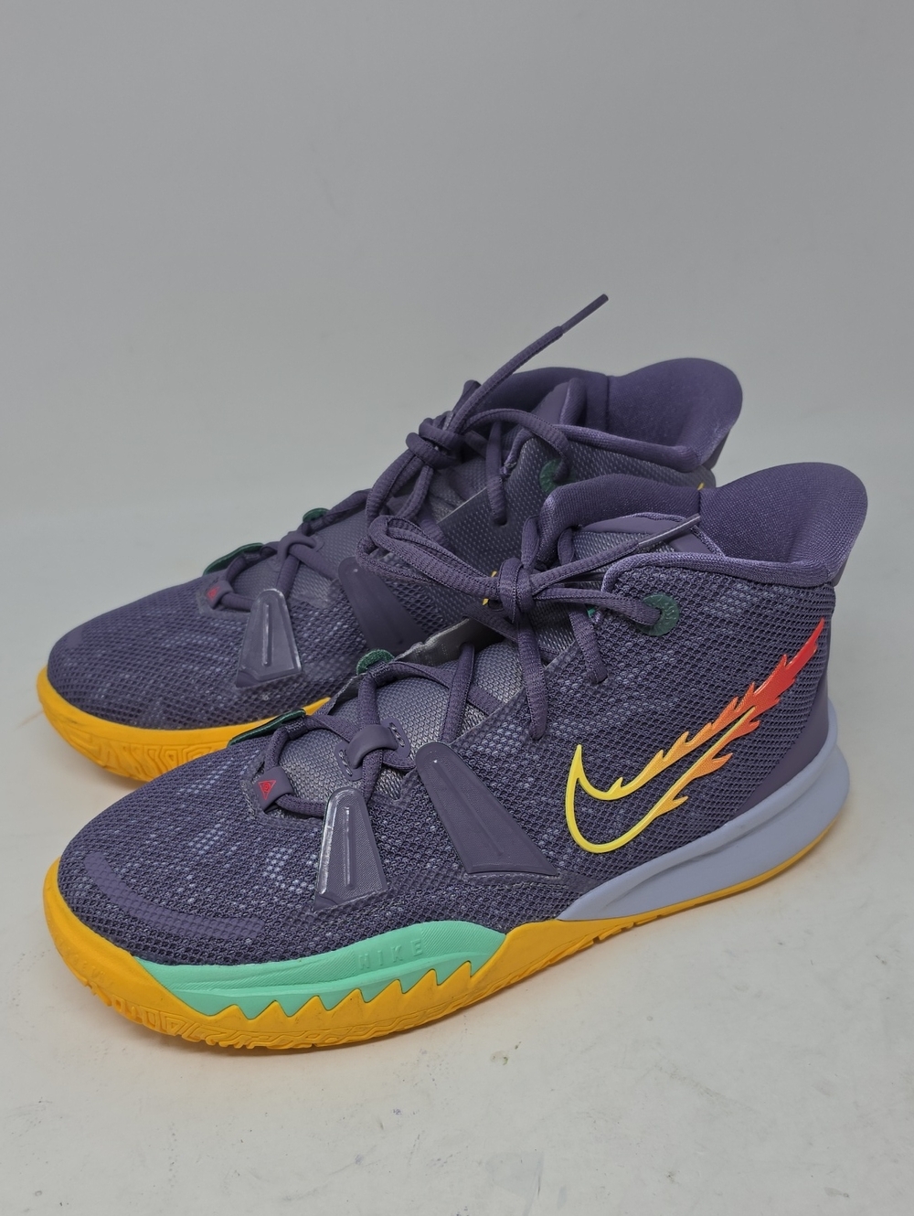 Nike Kyrie 7 (GS) Daybreak/Citron Pulse CT4080-500 Size 7Y